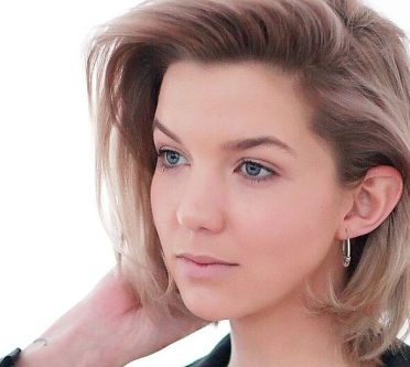 Bye bye Haarbruch - 4 Tipps für strapazierte Haare