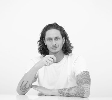 Foto_Maximilian_Gruenberger_Friseur_Consulting_Social_Media_Experte_c_Andrew_Wallet Foto_Maximilian_Gruenberger_Friseur_Consulting_Social_Media_Experte_c_Andrew_Wallet