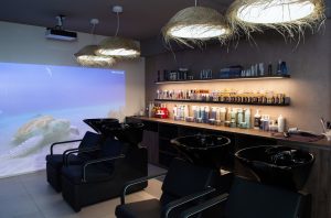 Hand in Hand | Intercoiffure Ungricht in Dietikon Mit viel Energie, klarem Konzept und einem Hauch Ferien-Feeling ist bei Intercoiffure Ungricht die nächste Generation am Start.