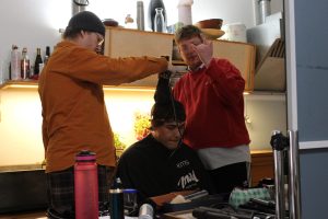 Next Generation: Quentin Menden | "mad Hairstyling", Zürich Bei „mad Hairstyling“ in Zürich bahnt sich langsam aber sicher ein Generationswechsel an: Quentin Menden gehört seit diesem Jahr zur Geschäftsleitung und verantwortet als Art Director die hauseigenen Kollektionen sowie das Programm der „mad Academy“.