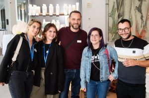 #onebigfamily: Keune Day in Davos Gemeinsam lernen, gemeinsam vorankommen und dabei Spass haben – mit diesem Dreiklang ist Keune Haircosmetics Schweiz seit 24 Jahren erfolgreich am Markt unterwegs. Inbegriff dieser Philosophie sind die Keune Days, die traditionsgemäss in Davos stattfinden.