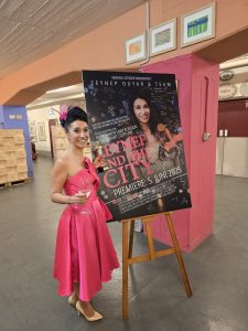 20 Jahre „DuyArt Coiffure“ in Zürich Zeynep Duyar fing bei null an und nennt heute einen eleganten Salon mit sechs Beschäftigten ihr Eigen. Als Dankeschön feierte sie in der „Bindella Vinoteca“ in Höngg mit Freunden und Kunden ein ausgelassenes Jubiläumsfest.