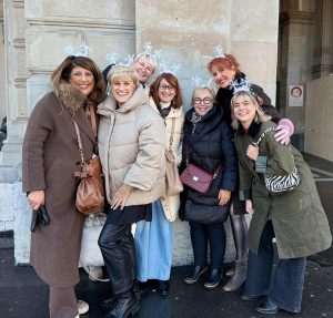 Frauenpower, Austausch, Geselligkeit – „Suisse Femme Intercoiffure“ unterwegs in Zürich Sichtlich Spass hatten die Teilnehmerinnen beim jüngsten Treffen von „Swiss Femme Intercoiffure“ am 17. November in Zürich. 